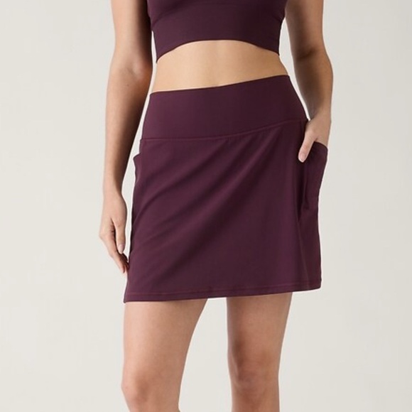 Women’s Athleta Salutation Stash High Rise 16 1/2” Athletic Skort Size Small - Picture 1 of 15